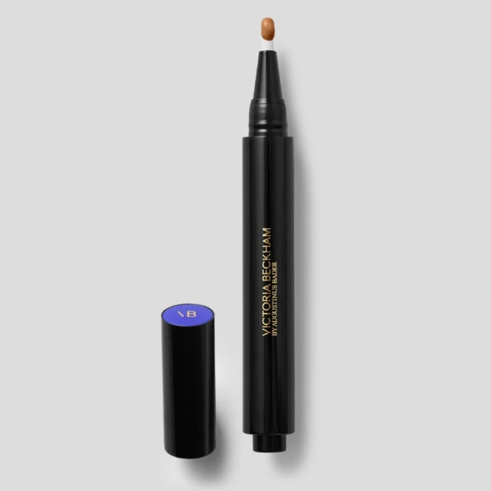 VICTORIA BECKHAM / AUGUSTINUS BADER THE CONCEALER PEN - M1